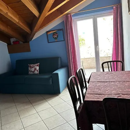 Apartment Laguna Beach Pianello Del Lario